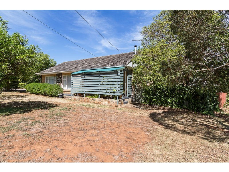 16 Liberman Road, Para Hills SA 5096