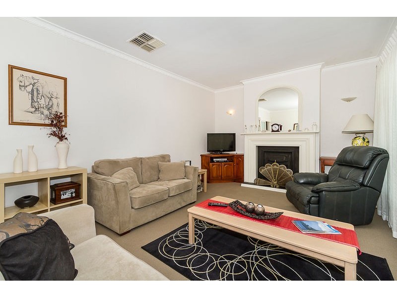 16 Liberman Road, Para Hills SA 5096