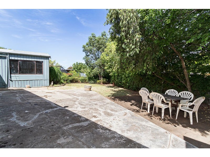 16 Liberman Road, Para Hills SA 5096
