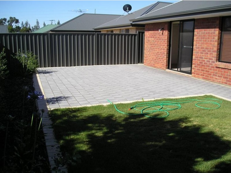 28 Hamra Drive, Smithfield SA 5114