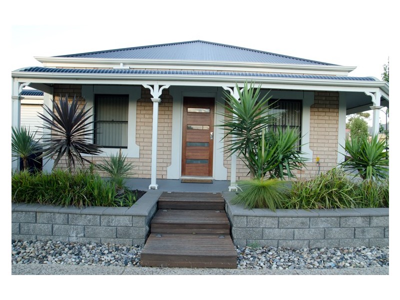 10 Avocet Drive, Mawson Lakes SA 5095