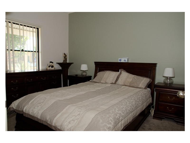 10 Avocet Drive, Mawson Lakes SA 5095