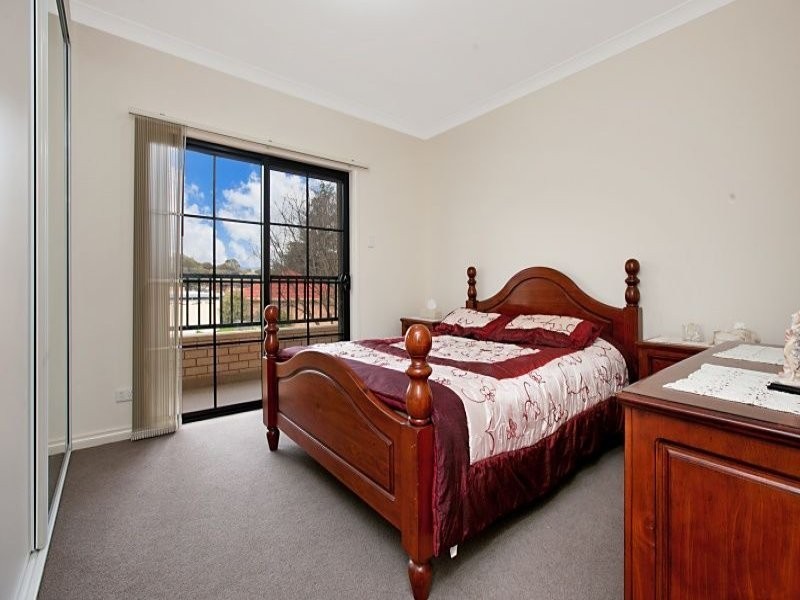 1 Brian Way, Valley View SA 5093