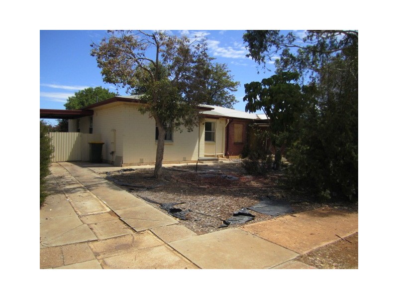15 Small Crescent, Smithfield Plains SA 5114