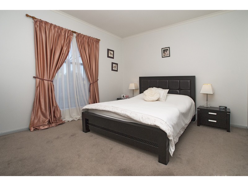 12 Duchess Walk, Para Hills SA 5096