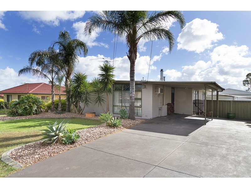 24 Leabrook Drive, Para Hills SA 5096