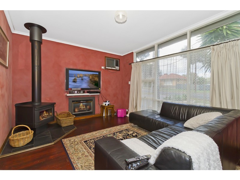 24 Leabrook Drive, Para Hills SA 5096