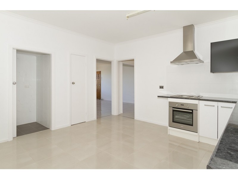 22 Seaview Road, Para Hills SA 5096