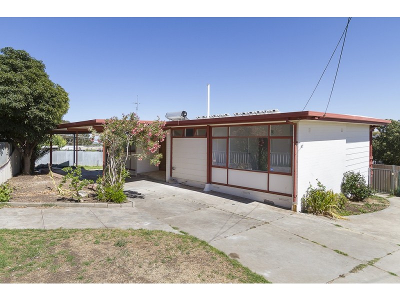 22 Seaview Road, Para Hills SA 5096