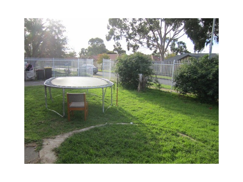 32 Broughton Street, Elizabeth Vale SA 5112