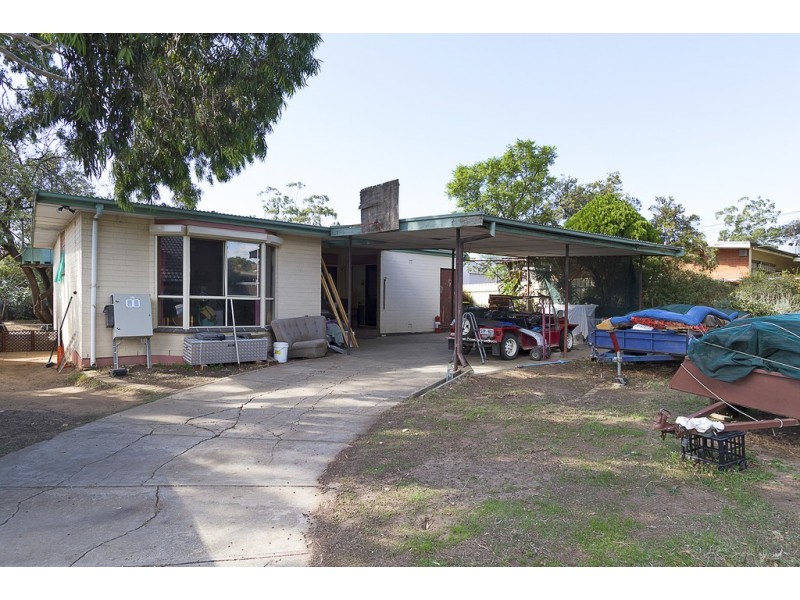 4 Gould Street, Para Hills SA 5096