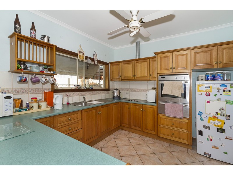 4 Gould Street, Para Hills SA 5096