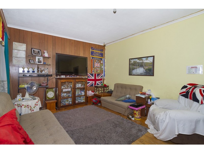 4 Gould Street, Para Hills SA 5096