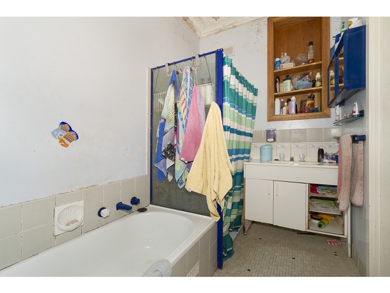 4 Gould Street, Para Hills SA 5096