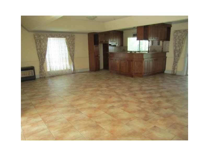 105 Milne Road, Para Vista SA 5093