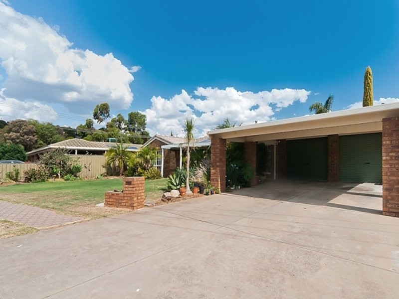 4 Sydney Drive, Salisbury Heights SA 5109