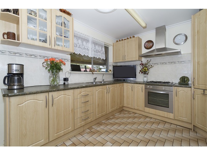 31 Bindi Street, Para Hills West SA 5096