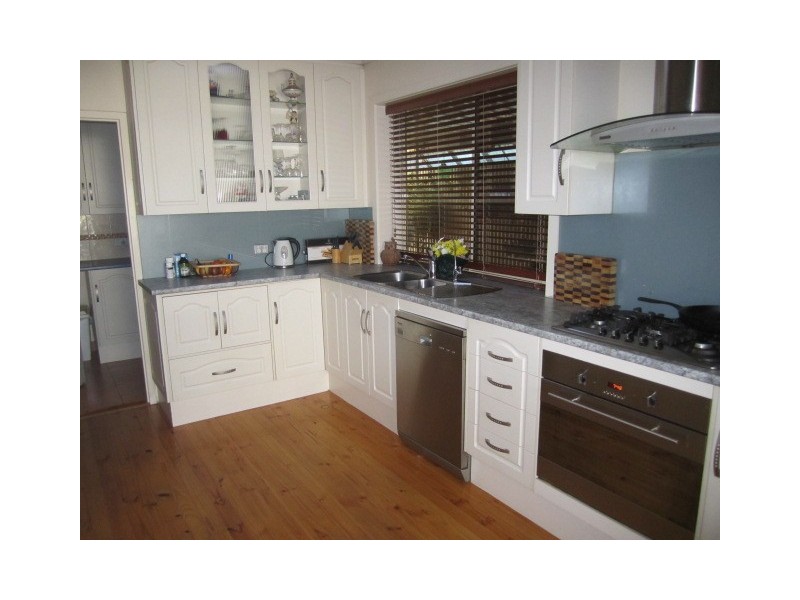 20 Leabrook Drive, Para Hills SA 5096