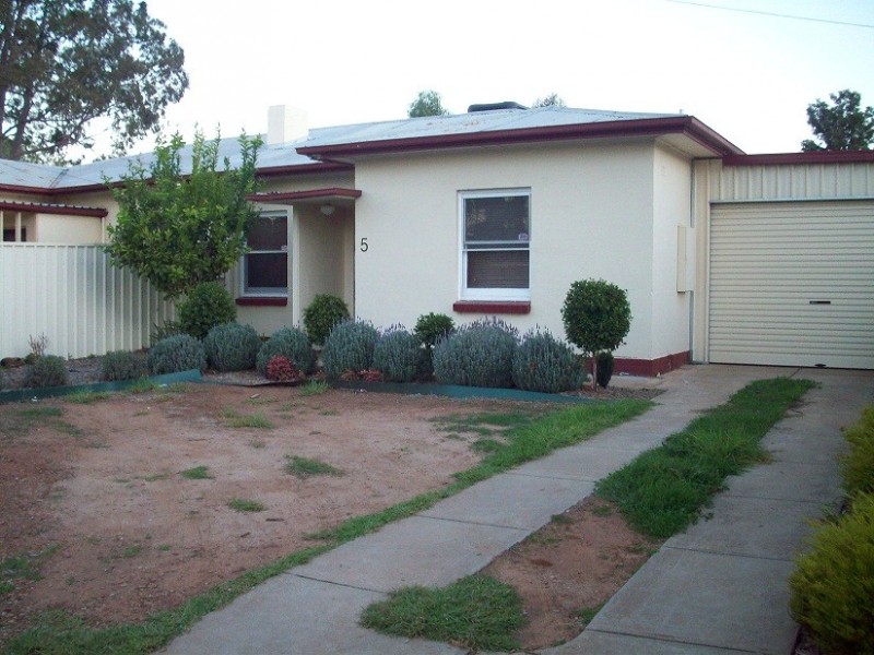 5 Whitford Road, Elizabeth South SA 5112