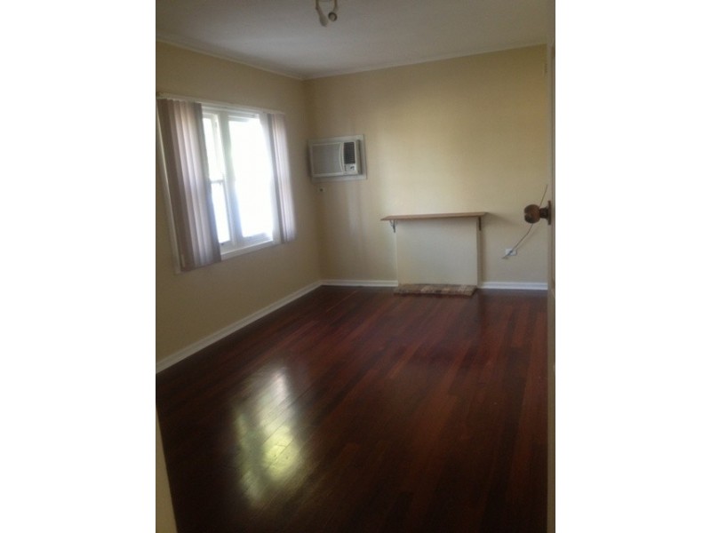 24 Marnhull Street, Elizabeth Grove SA 5112