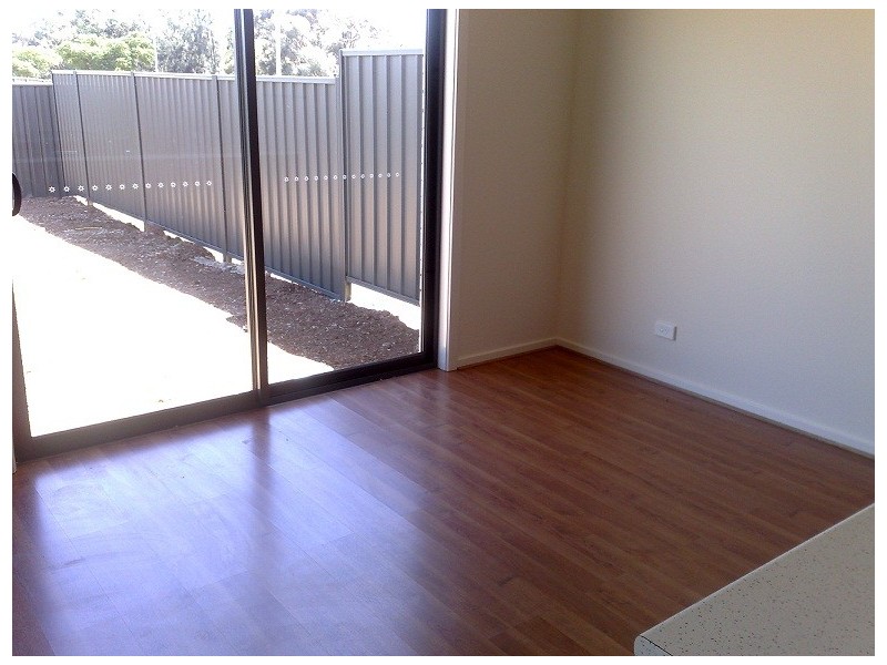 2 Hamra Drive, Smithfield SA 5114