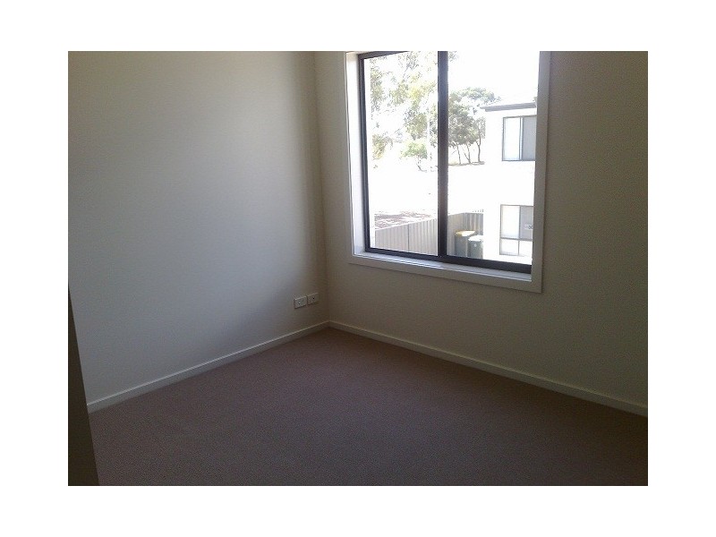 2 Hamra Drive, Smithfield SA 5114