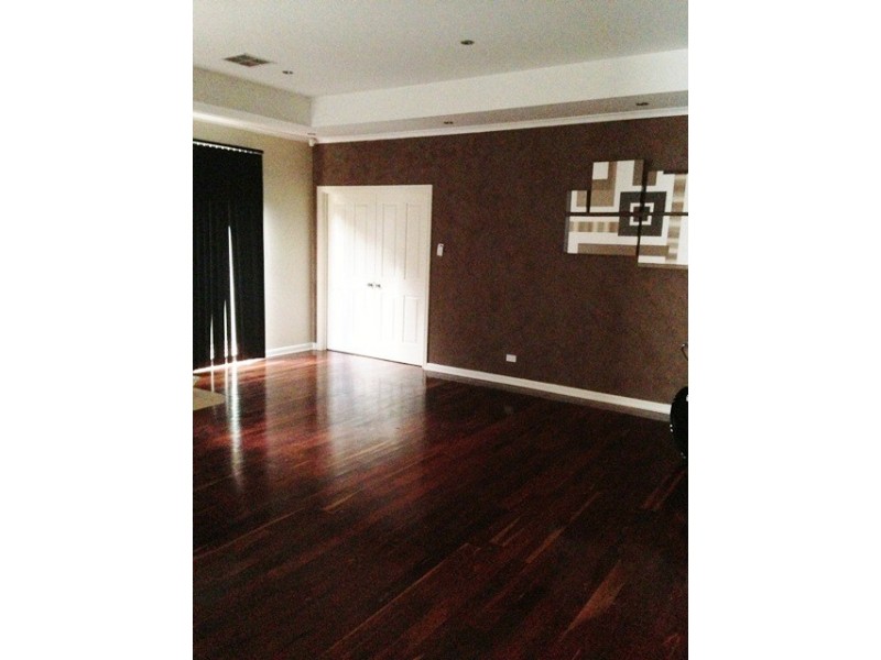 46 Lord Howe Crescent, Mawson Lakes SA 5095