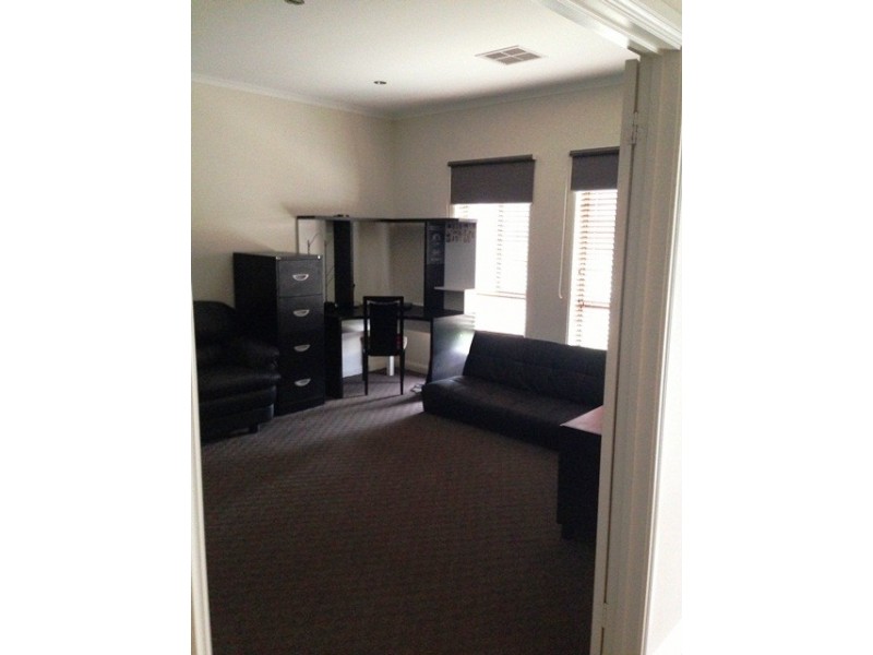 46 Lord Howe Crescent, Mawson Lakes SA 5095