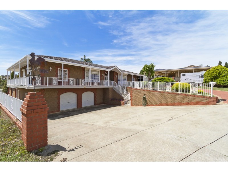 43 Yulinda Terrace, Gulfview Heights SA 5096