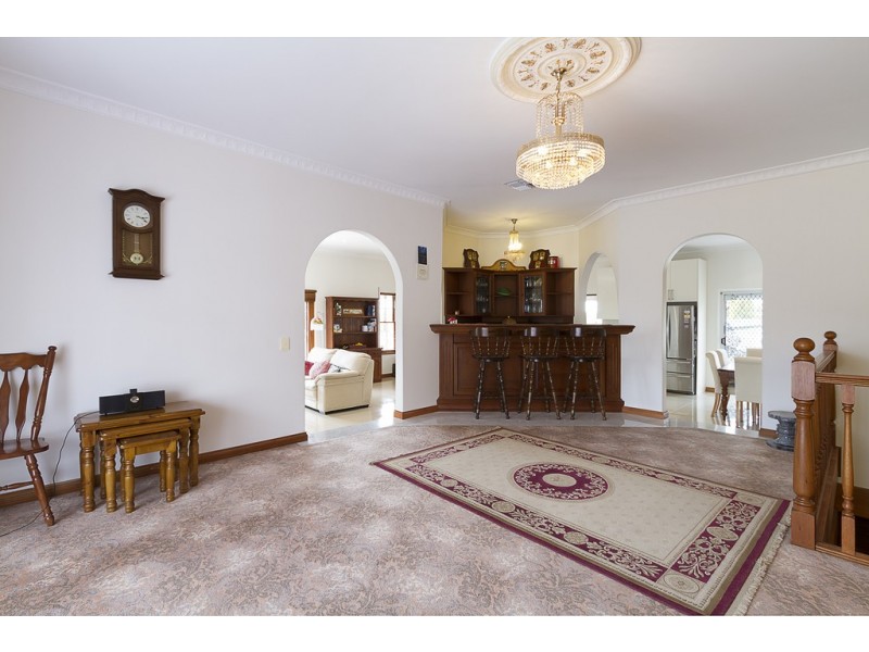 43 Yulinda Terrace, Gulfview Heights SA 5096