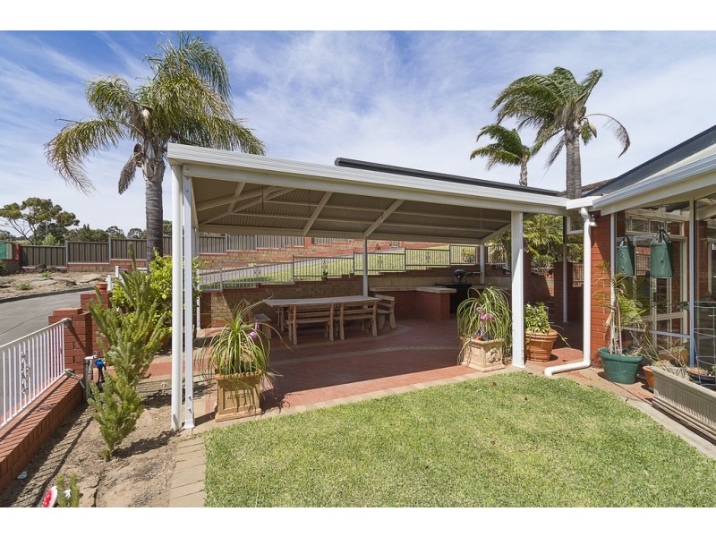 43 Yulinda Terrace, Gulfview Heights SA 5096