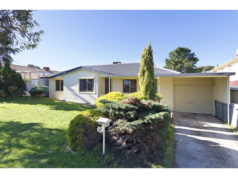 42 Charles Street, Valley View SA 5093