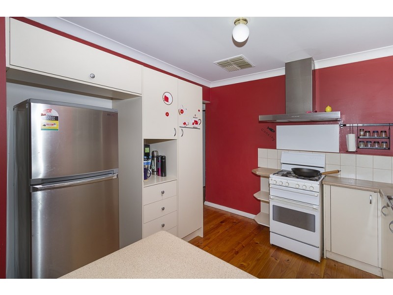 42 Charles Street, Valley View SA 5093