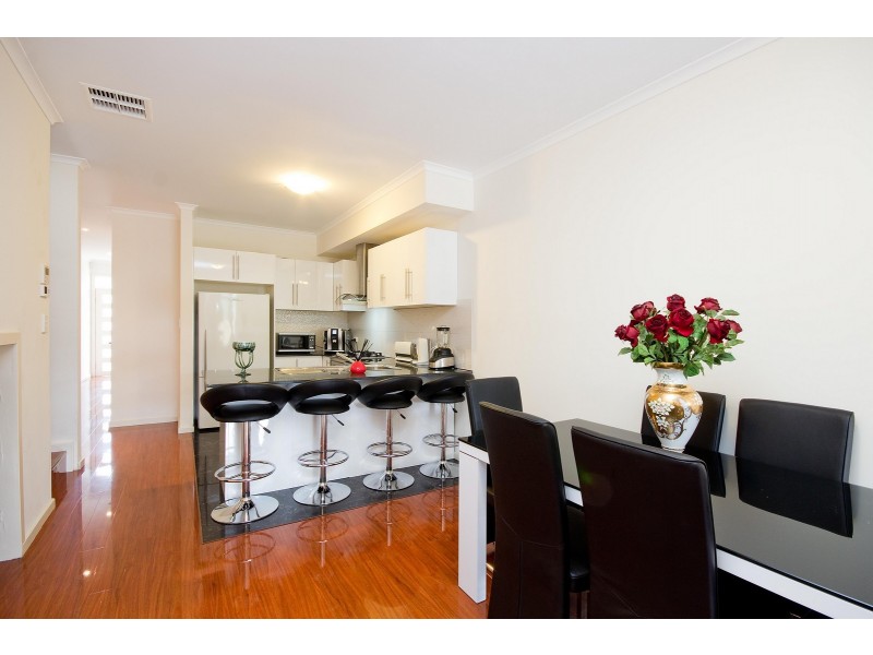 2/23a Coventry Street, Mawson Lakes SA 5095