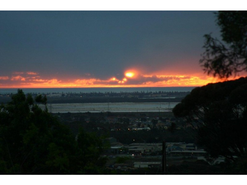 11 Sleep Road, Para Hills SA 5096