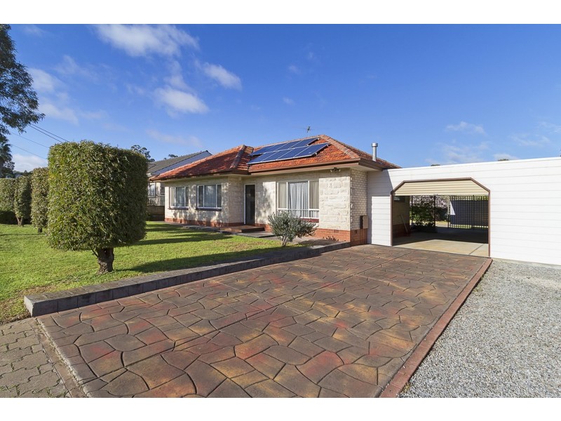 11 Penner Crescent, Para Hills SA 5096