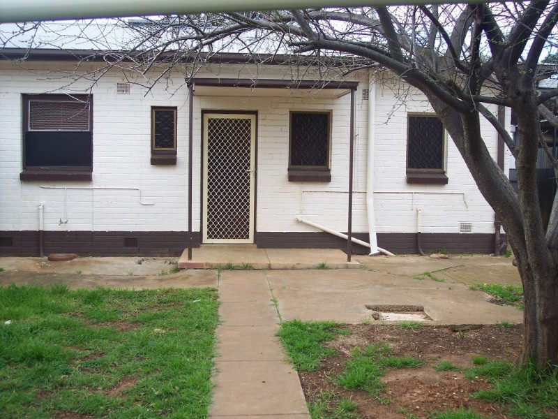 4 Plaitford Road, Elizabeth Vale SA 5112