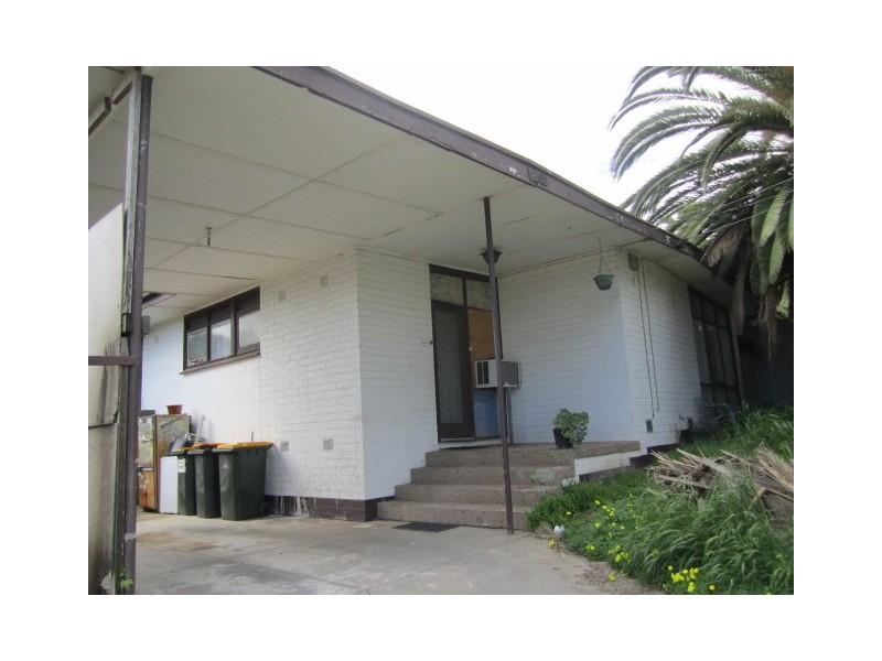 10 Linton Road, Para Hills SA 5096