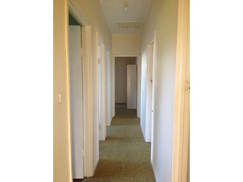 5 Russell Avenue, Seacombe Gardens SA 5047