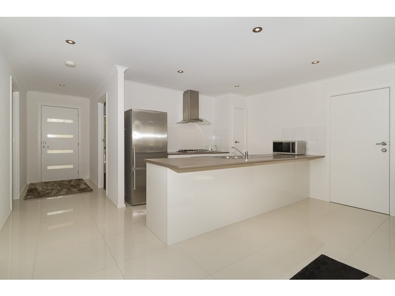 43 Lindsay Avenue, Valley View SA 5093