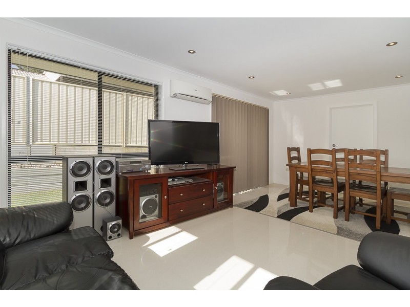 43 Lindsay Avenue, Valley View SA 5093