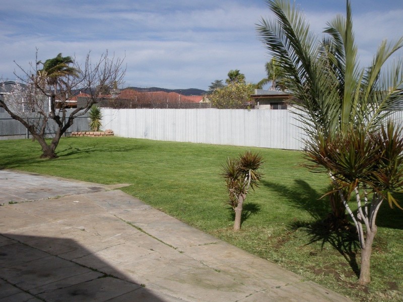 1 The Parkway, Holden Hill SA 5088