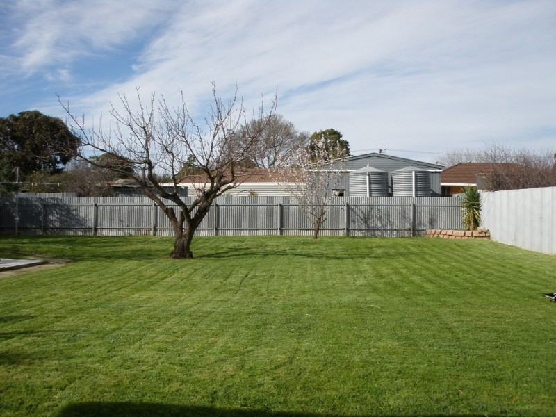 1 The Parkway, Holden Hill SA 5088