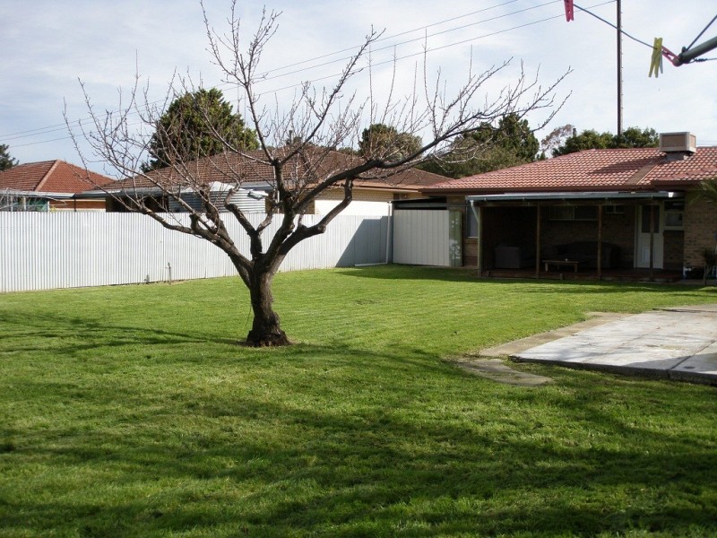 1 The Parkway, Holden Hill SA 5088