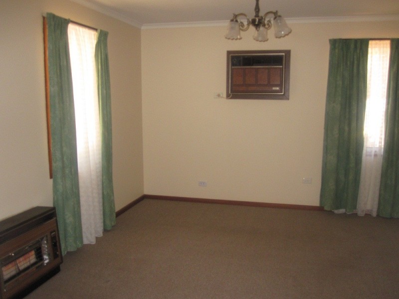 6 Farr Court, Para Hills West SA 5096