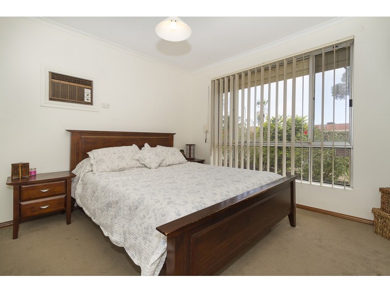8 Barton Crescent, Burton SA 5110