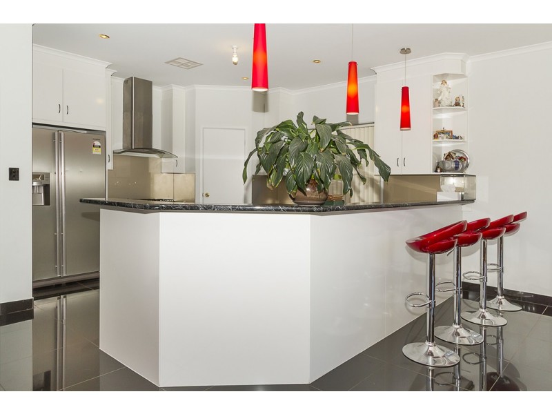 58 Fleming Crescent, Mansfield Park SA 5012