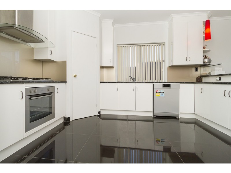 58 Fleming Crescent, Mansfield Park SA 5012