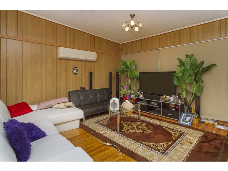 7 Dennis Crescent, Para Hills SA 5096