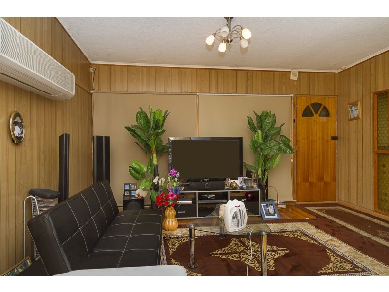 7 Dennis Crescent, Para Hills SA 5096